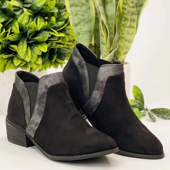 Corkys Shoes Nwt Boutique By Corkys Crisp Black Metallic Pull On